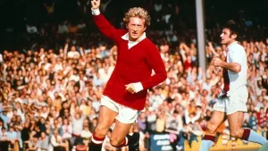 Mantang Bintang Liga Inggris Denis Law Meninggal Dunia